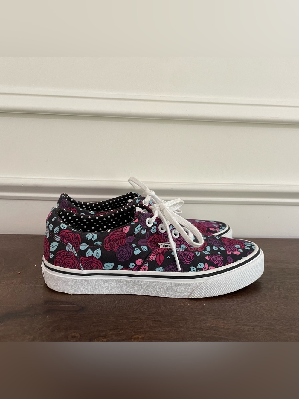 Vans Women’s Doheny Floral Sneakers